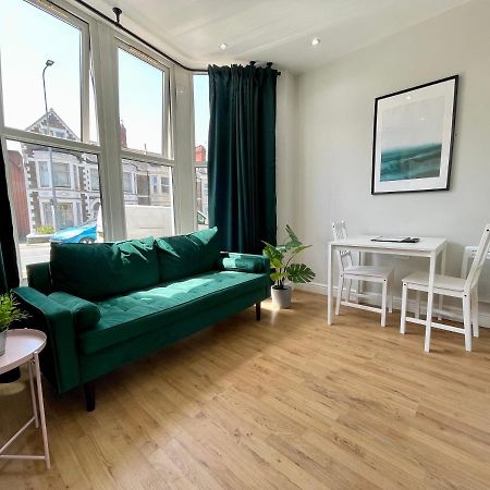 1 Bed 2 Person Apartment City Centre Cardiff Exteriör bild